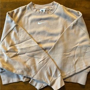 Cropped Nike camel colour sweater